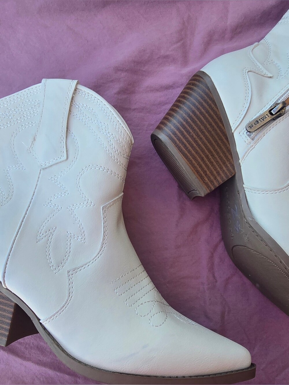 Indigo Rd. Alydia White Western Cowgirl Ankle Boots Size 6
